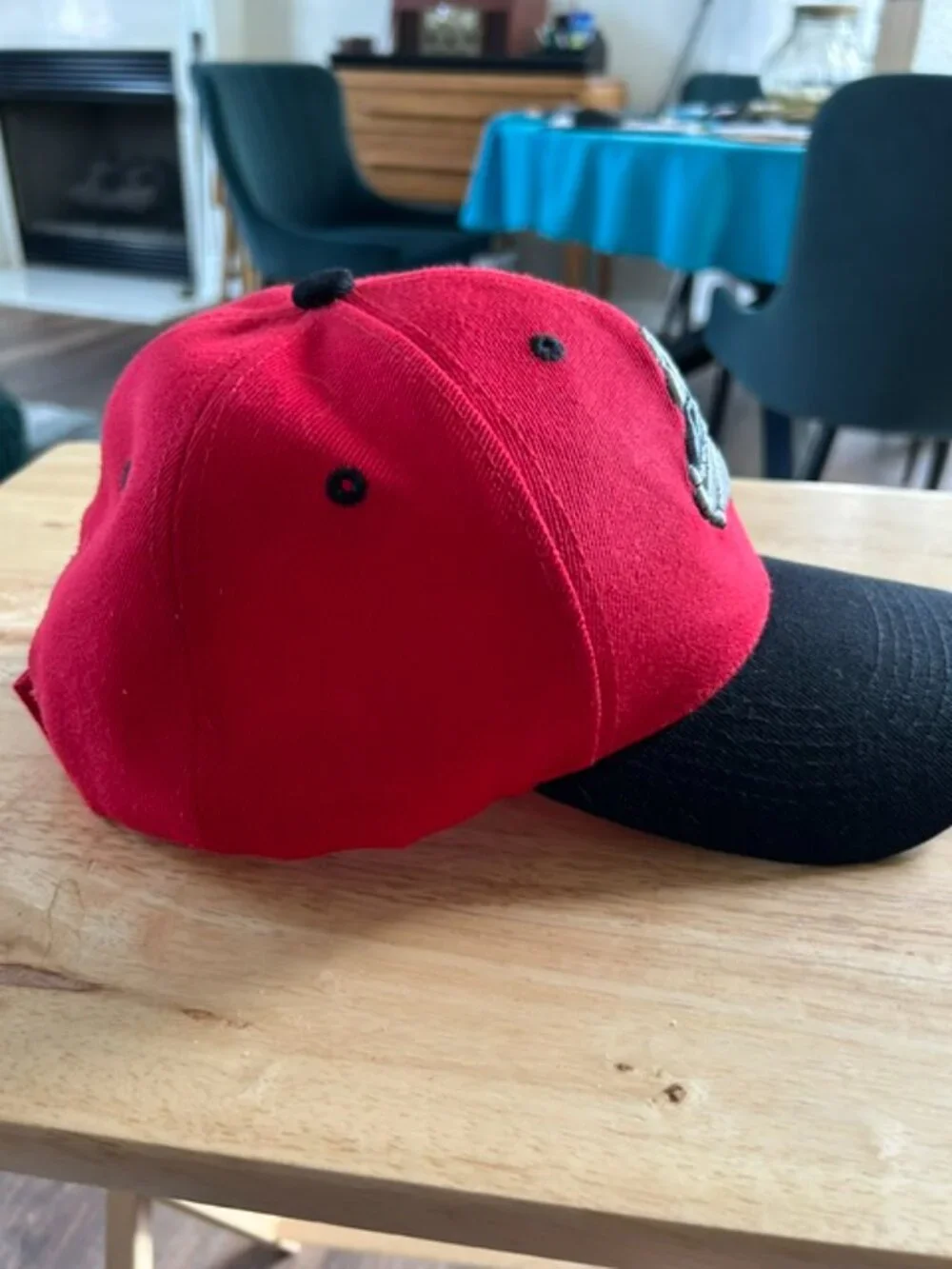 Gonzage Bulldogs Baseball Cap with Velcro band